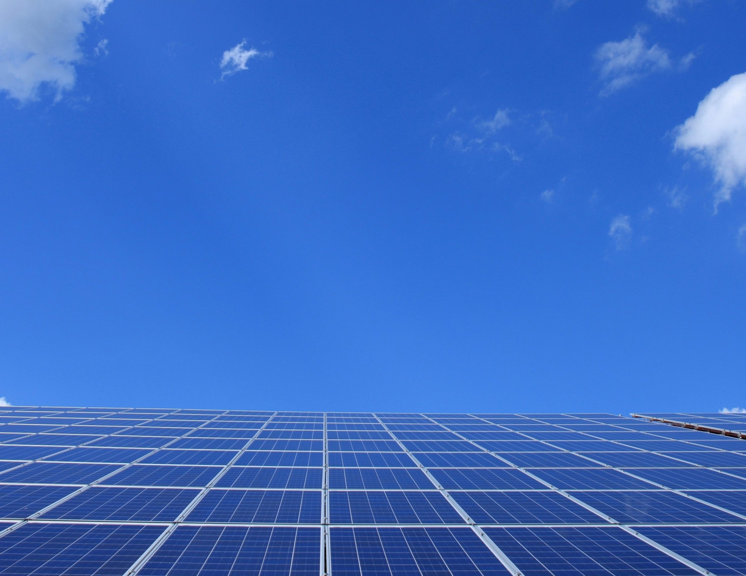 cropped-300-sl-alternative-energy-blue-sky-371900.jpg