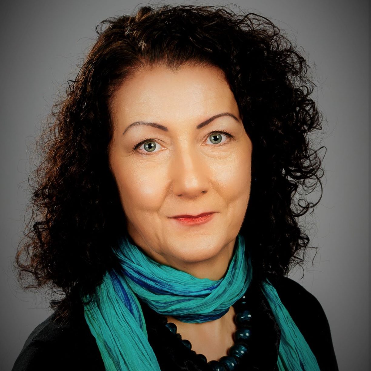 cropped-michaela.jpg